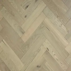 UNH201 Sandstone Herringbone